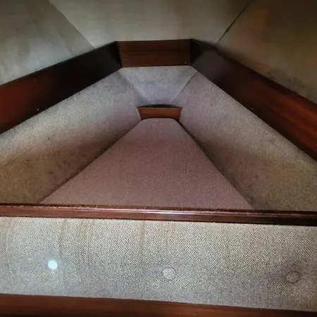 Botel Bateau Jeanneau Fantasia 8m à Louer La Rochelle (Charente-Maritime)